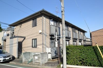 建物外観　築浅ならではの充実した設備が満載！オートロック＆防犯カメラで