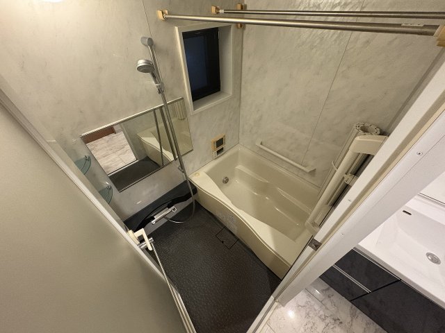 バス・シャワールーム　お風呂です