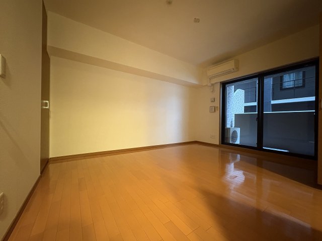 居室・リビング　居間です