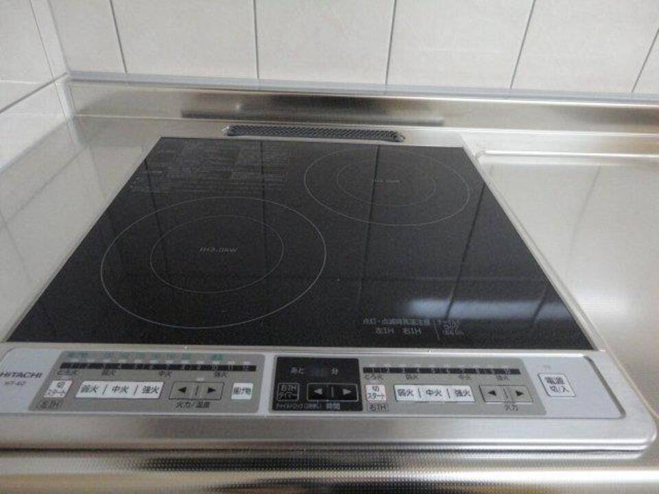 キッチン　IHクッキングヒーター