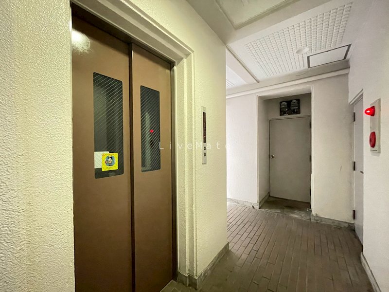 シュロス板宿の外観写真