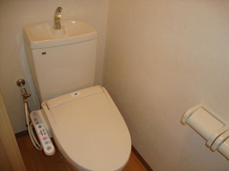 トイレ　図面と現状に相違がある場合には現状を優先
