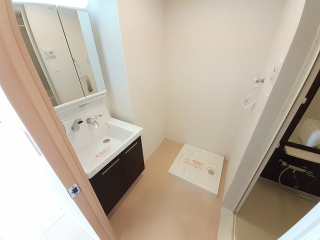 洗面設備　コンパクトで使いやすい洗面所
