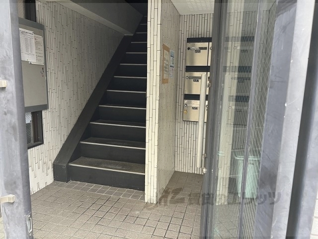 ラフォール寝屋川Bの外観写真