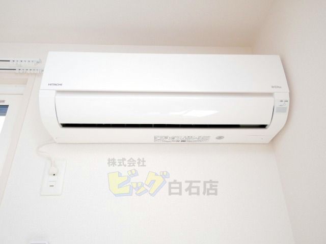 その他設備　夏も快適なエアコン付きです♪