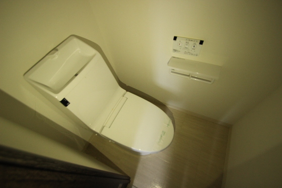 トイレ　※別部屋の写真です