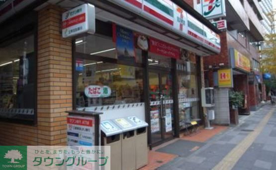 コンビニ　セブンイレブン港区南青山3丁目店（コンビニ）まで310m
