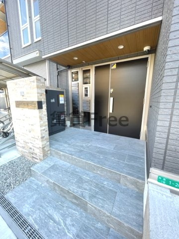 地下鉄中央線 深江橋駅 徒歩4分 3階建 築5年の外観写真