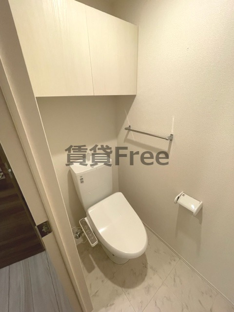 地下鉄中央線 深江橋駅 徒歩4分 3階建 築5年のトイレ写真