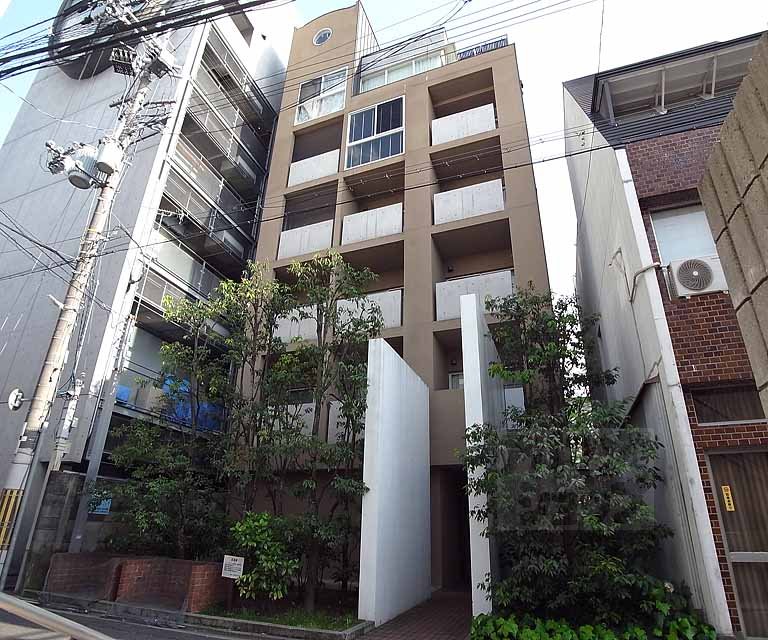 ブローニュ御所東の外観写真