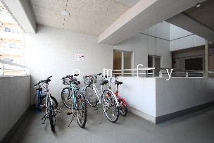 駐車場　駐輪場