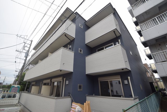 建物外観　駅から近い物件です。