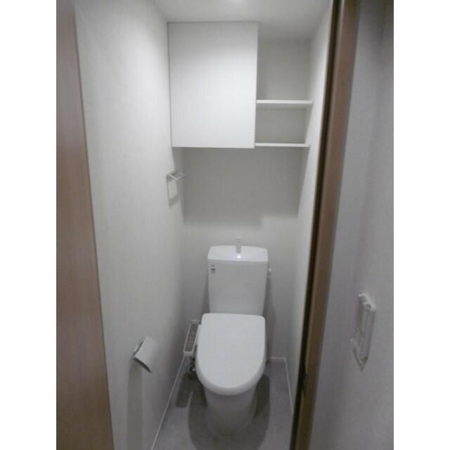 京王線 笹塚駅 徒歩7分 3階建 築3年のトイレ写真