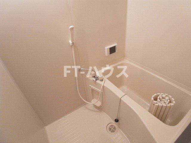 バス・シャワールーム　浴室乾燥機付きバスルーム