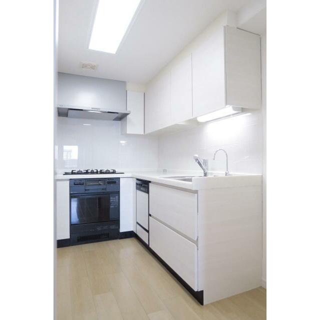 河田町ガーデン クラブフロア 部屋番号:3404のキッチン写真