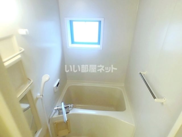 オランジュリー山本IIの風呂写真