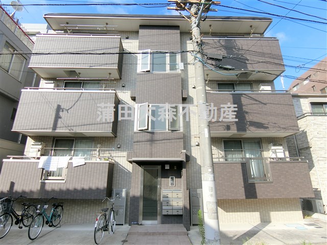 建物外観　2018年3月築　鉄骨造地上3階建て総戸数6戸の人気賃貸マン