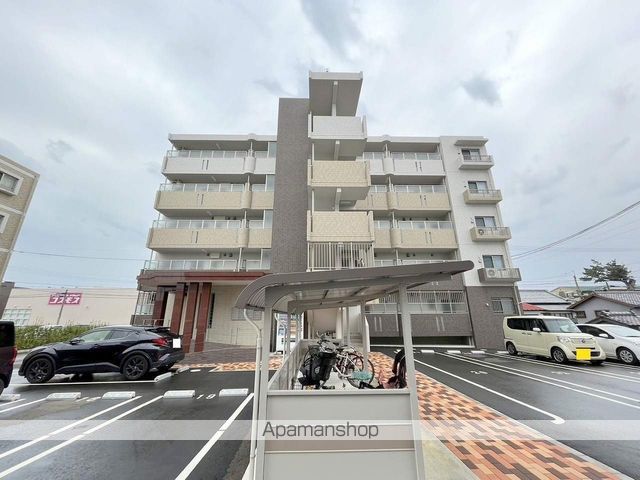 ヒカオオリエントマンション南館の外観写真