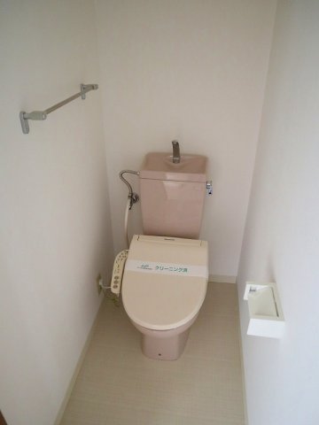 トイレ　キレイな個室空間です