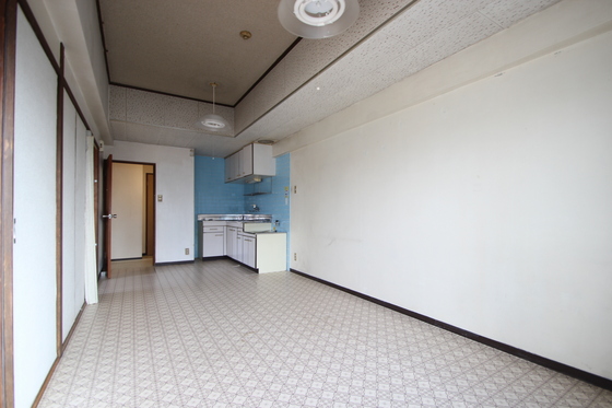 居室・リビング　※別室の写真です