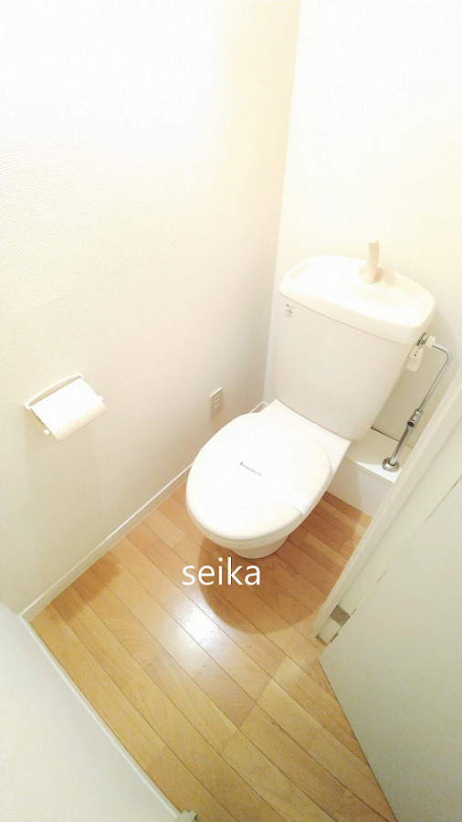 トイレ　※同タイプ室内