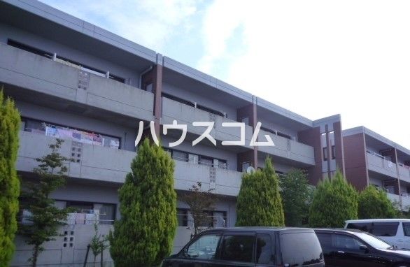 羽島市上中町一色のマンションの建物外観