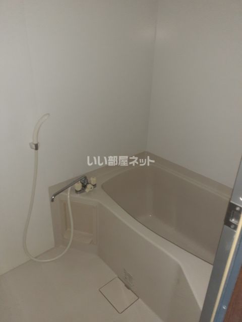 【富士市水戸島本町のマンションのバス・シャワールーム】