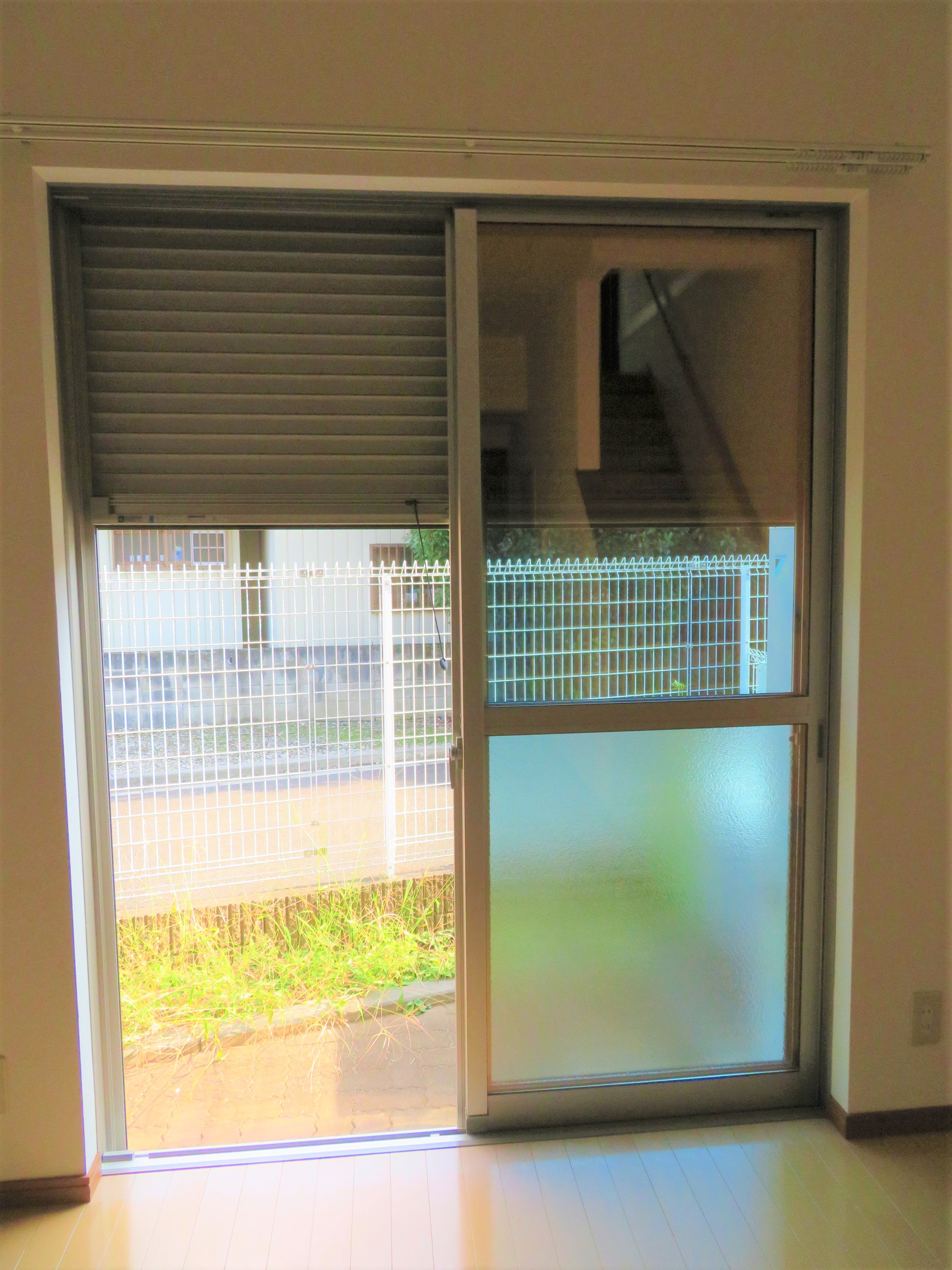 その他共有部分　1階部分はシャッター付きで安心ですね！