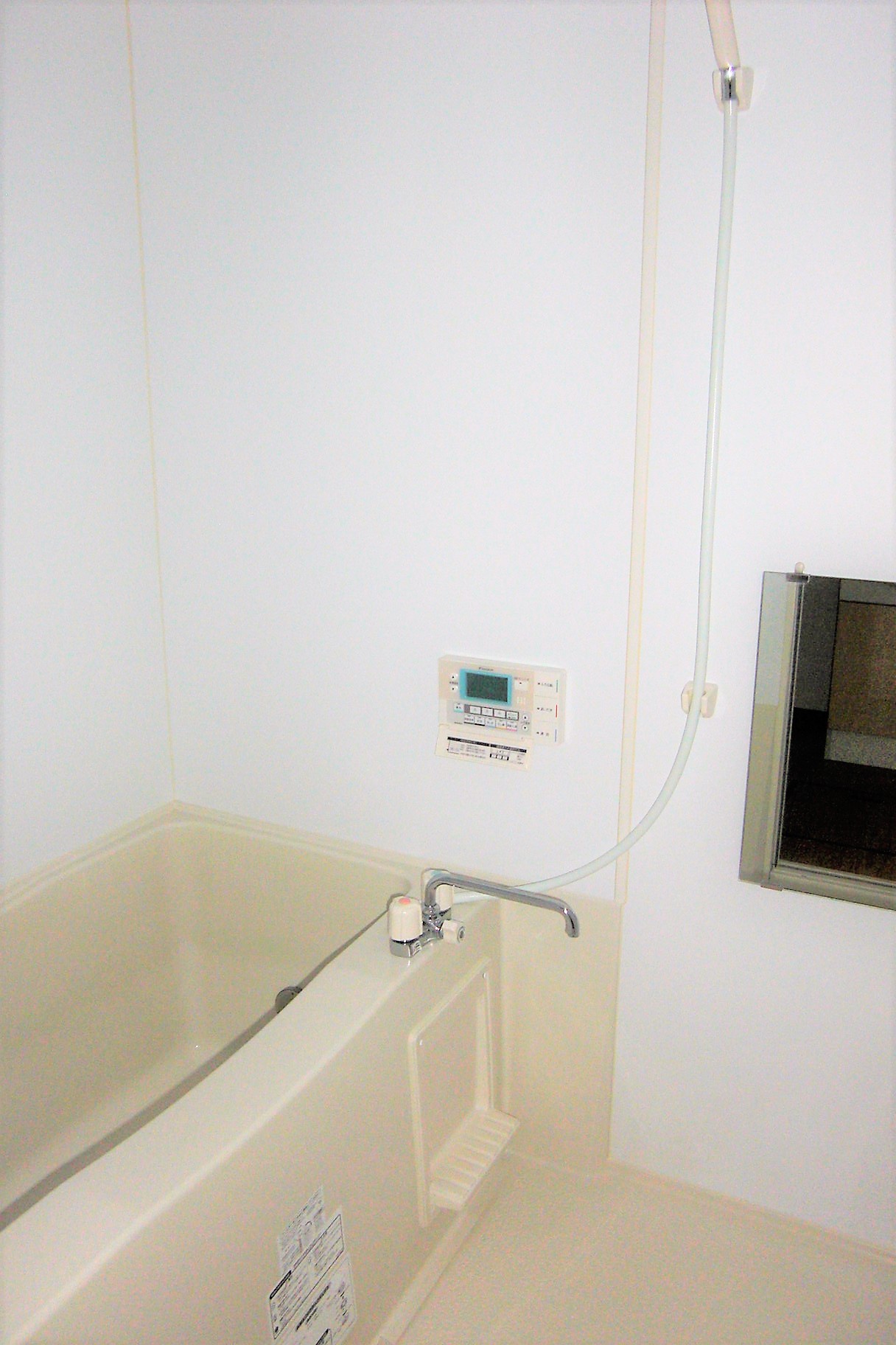 バス・シャワールーム　追い炊き付き経済的ですね！