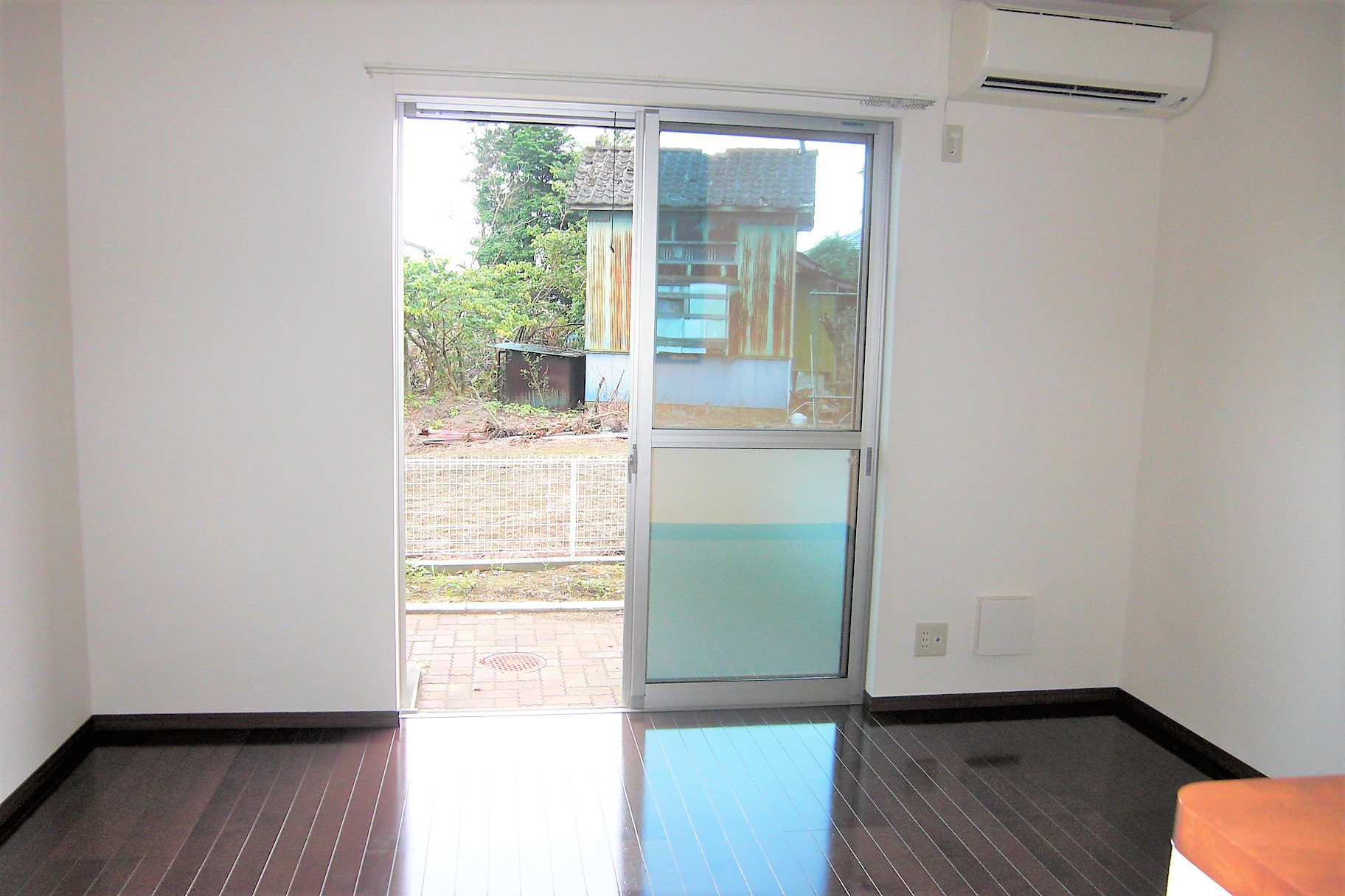 居室・リビング　広さ10帖のリビングです！日当たり良好☆