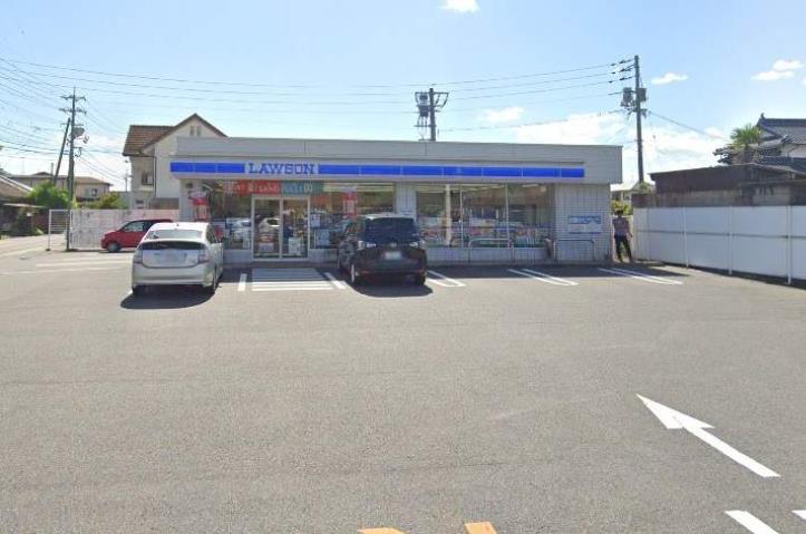 コンビニ　ローソン（コンビニ）まで842m