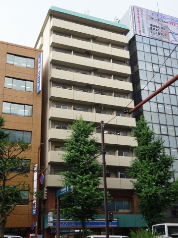 福岡市中央区天神のマンションの建物外観