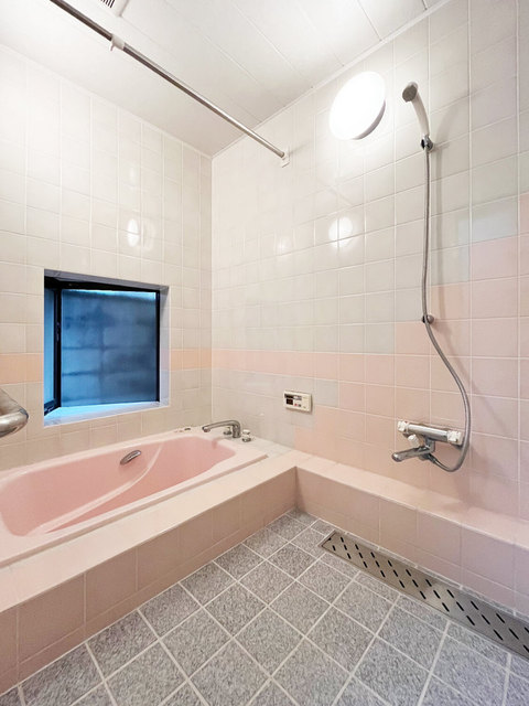 バス・シャワールーム　浴室