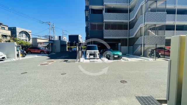 【エスリード帝塚山の駐車場】