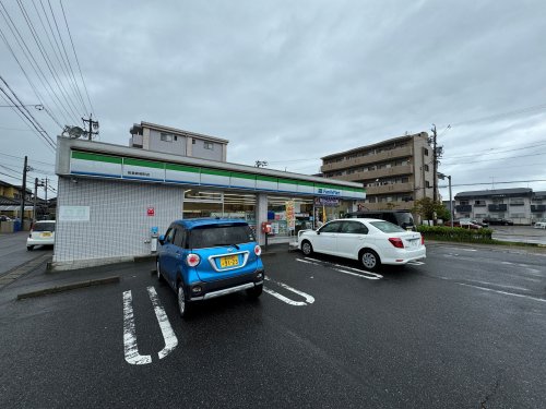 【コープ野村岩倉弐番館２０８号室のコンビニ】