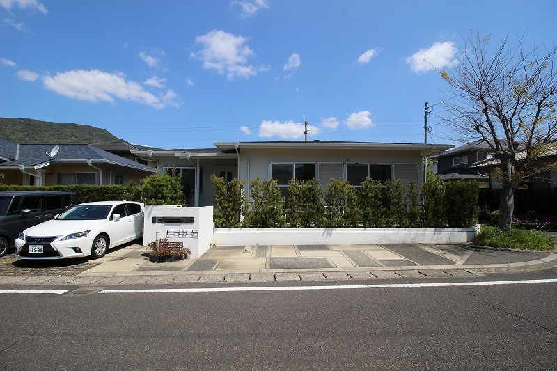 日宇町戸建の建物外観