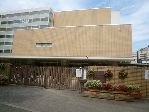 小学校　芦屋市立岩園小学校（小学校）まで662m