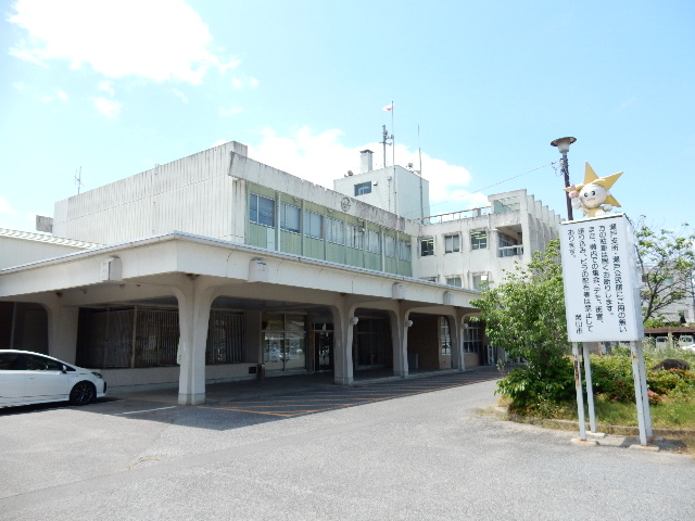 役所　岡山市東区役所瀬戸支所（役所）まで1022m