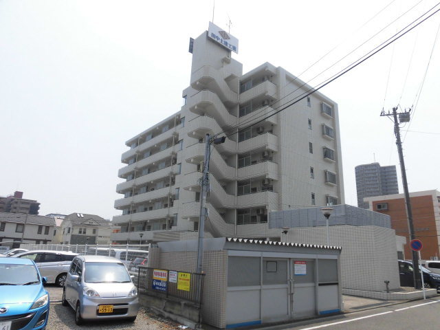 【藤沢市湘南台のマンションの建物外観】