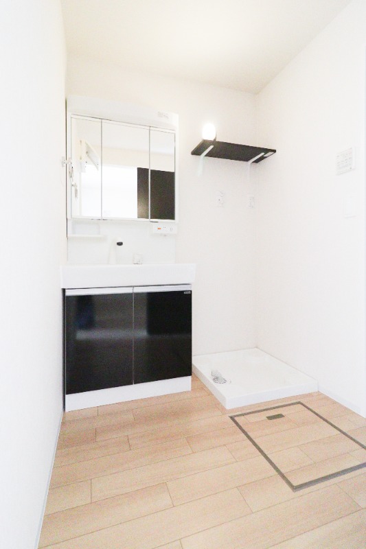 洗面設備　図面と現状に相違がある場合には現状を優先