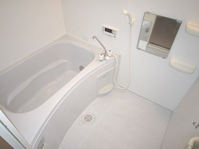 バス・シャワールーム　お風呂で日々の疲れを落としましょう