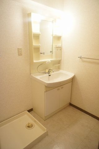 【糟屋郡粕屋町大字大隈のマンションの洗面設備】