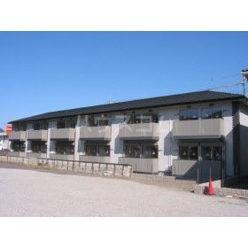 富士市南松野のアパートの建物外観