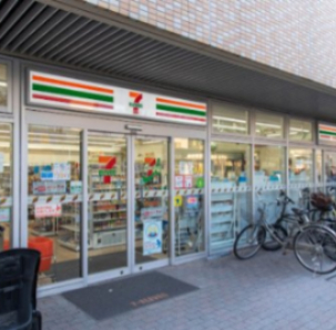 コンビニ　セブンイレブン 三河島駅前店（コンビニ）まで206m