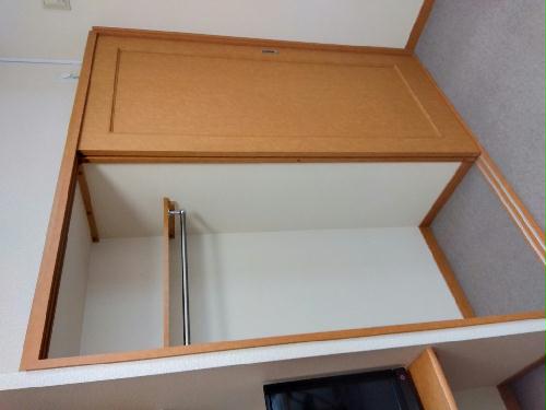 収納　クローゼット