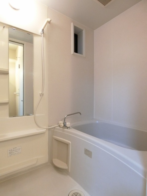 バス・シャワールーム　図面と現状に相違がある場合には現状を優先