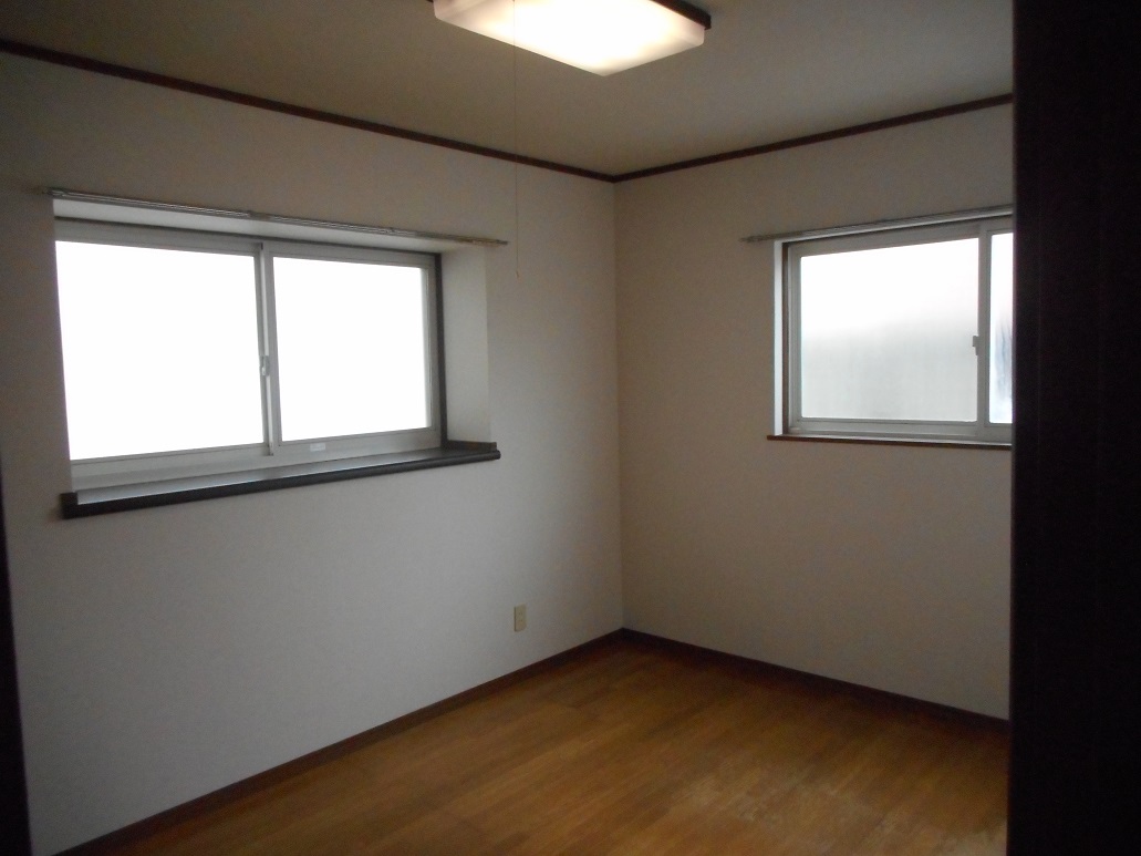 居室・リビング　北側洋室6帖