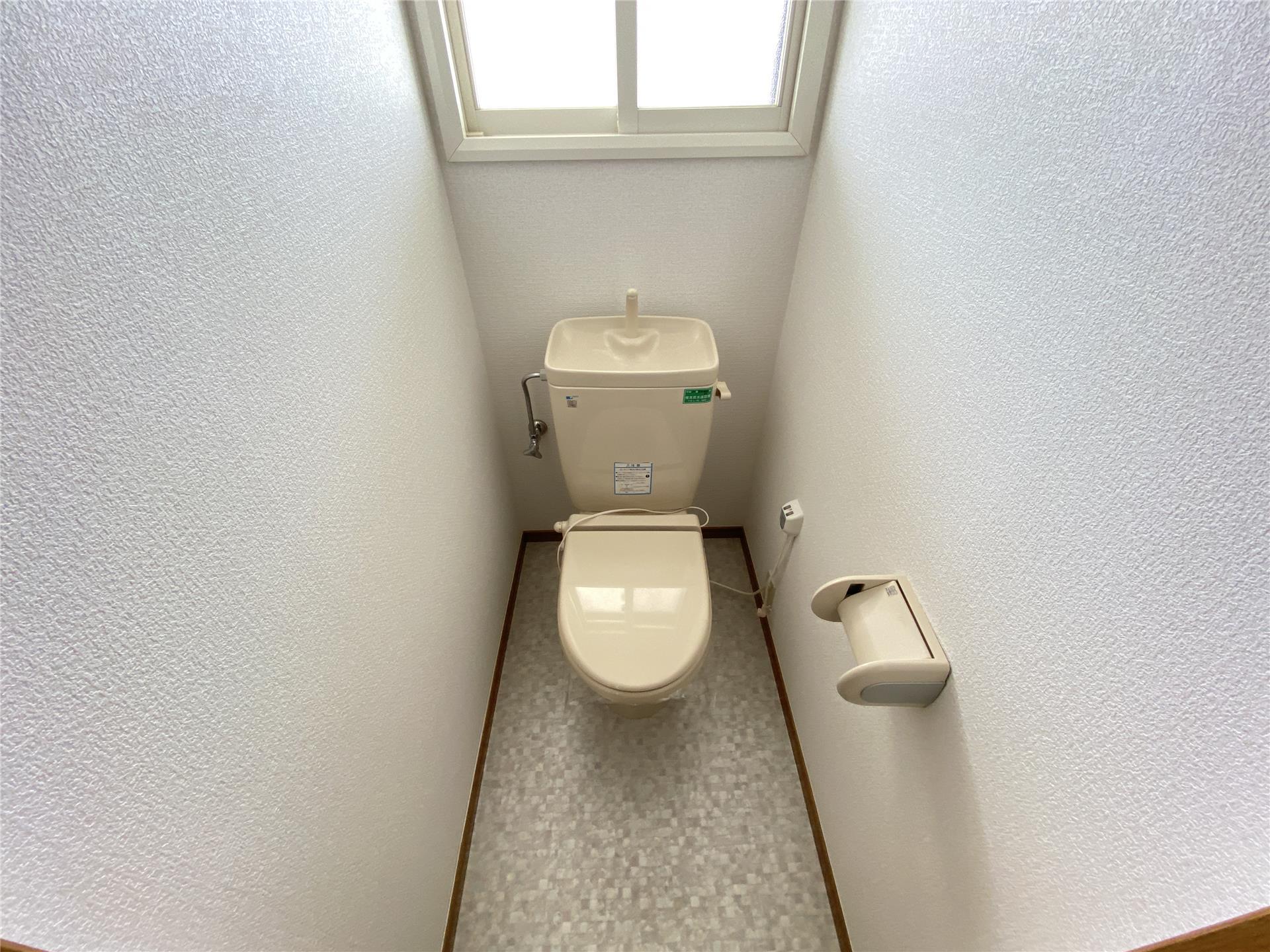 トイレ　暖房便座付トイレ