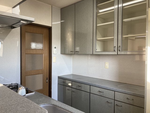 その他部屋・スペース　食器棚付き