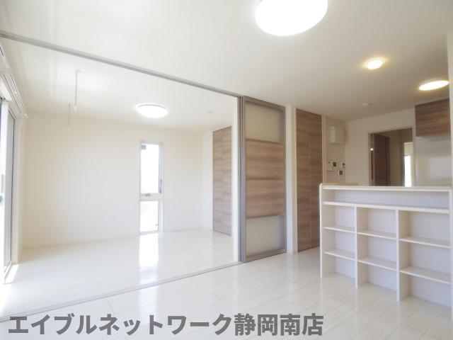 居室・リビング　居間です